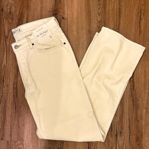 Never worn Abercrombie jeans